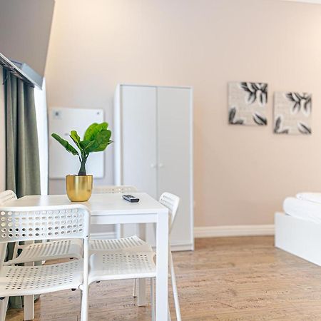 Stylish Studio Apartment Wiener Stadthalle Zewnętrze zdjęcie